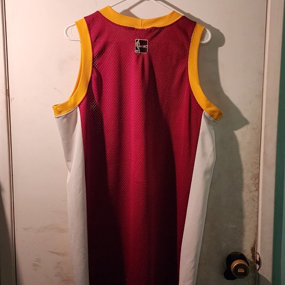 Majestic Cleveland Cavaliers Throwback Hardwood Classic Jersey - Picture 3 of 3